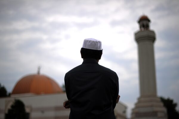 مسلم اقلیت نظر نہیں آتی؟