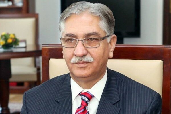 پی ڈی ایم شوکاز نوٹس پر معافی مانگے، ہم بالکل رجوع نہیں کرینگے، نیئر بخاری