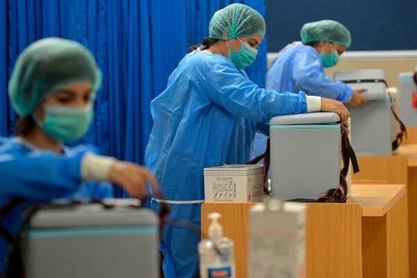 پاکستان، کورونا سے برسرپیکار ہر اول دستے کے 16 ہزار افراد متاثر