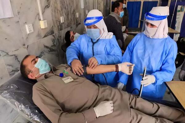 پاکستان: کورونا سے 57 اموات، 3 ہزار سے زائد کیسز رپورٹ