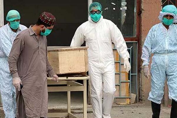 پاکستان: کورونا سے 40 سال سے کم عمر افراد کی اموات میں اضافہ