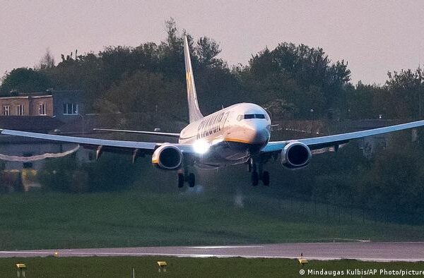 بیلاروس پر مسافر جہاز اغوا کرنے کا الزام، یورپی ممالک کی طرف سے سخت مذمت