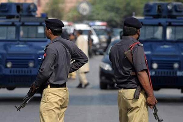 اک گل پچھا مارو گے تاں نہیں۔۔۔محکمہ پولیس میں اخلاقی فقدان