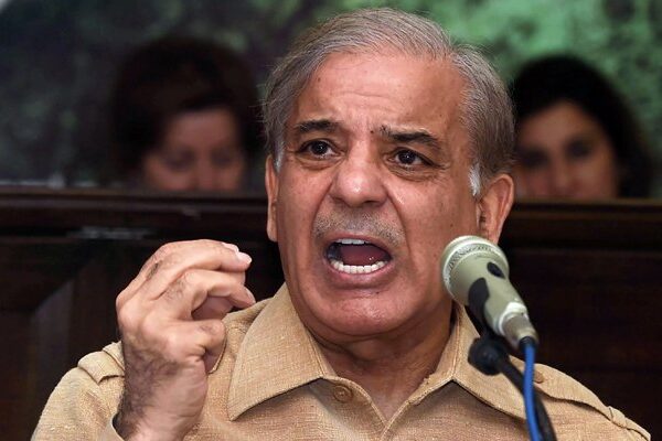 حکمرانوں کے روز کرپشن اسکینڈلز آئیں تو عوام کی روٹی روزانہ مہنگی ہی ہوگی، شہباز شریف