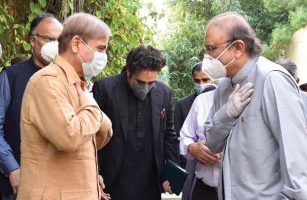 اپوزیشن لیڈر شہباز شریف کے آج کے عشایئے میں پی پی کا وفد بھی شریک ہو گا