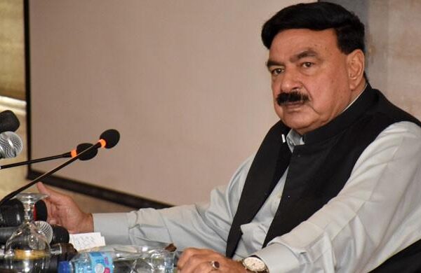 اسد طورکیس پر بعض لوگ ہماری حساس ایجنسیوں کو ملوث کرنا چاہتے ہیں، شیخ رشید