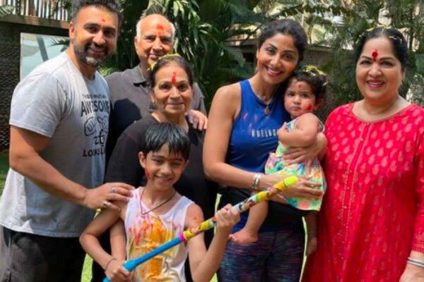 شلپا شیٹھی کے اہل خانہ بھی کورونا وائرس میں مبتلا