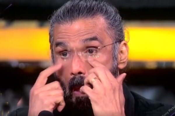 ’سندیسے آتے ہیں‘ سن کر سنیل شیٹھی آبدیدہ ہو گئے