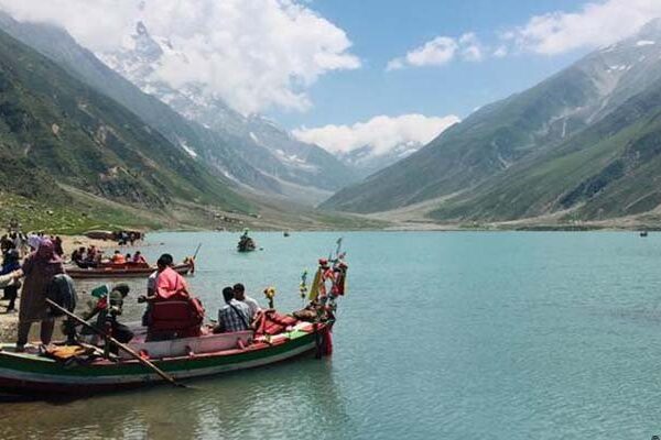 ملک بھر کے سیاحتی مقامات کو تاحکم ثانی بند رکھنے کا فیصلہ