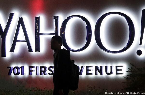 یاہو اور اے او ایل کی دوبارہ فروخت، اب قیمت پانچ بلین ڈالر