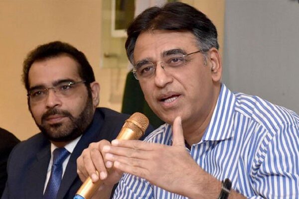 ’حکومت اب تک 25 کروڑ ڈالر کی کورونا ویکسین خرید چکی ہے‘