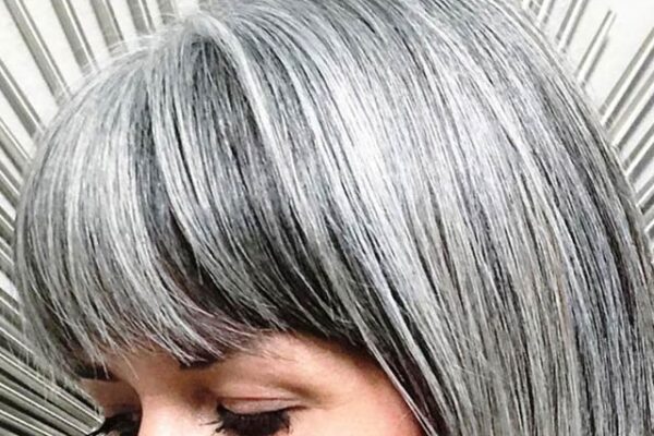 سفید بالوں کی وجہ ذہنی تناؤ، مگر اسے روکنا بھی ممکن ہے