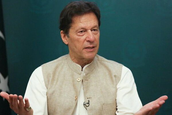 پاکستان کو افغانستان میں اپنی پسند کی حکومت کی خواہش نہیں رکھنی چاہیے، وزیراعظم