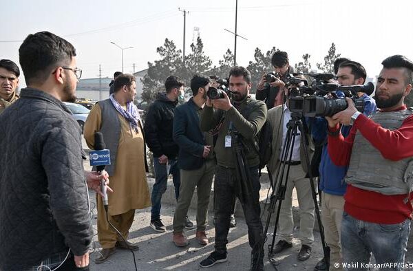 ’افغان معاشرے کو آزاد صحافیوں کی ضرورت ہے‘