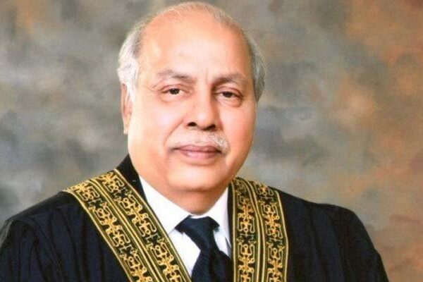 نالہ صاف نہیں کرا سکتے تو صوبہ کیسے چلائیں گے: چیف جسٹس سندھ حکومت پر برہم