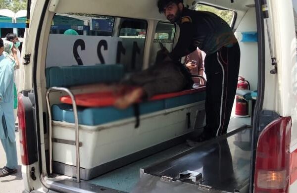 لاہور دھماکے میں 2 افراد جاں بحق اور 17 زخمی ہوئے، سی سی پی او غلام محمود ڈوگر