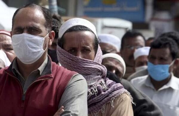 پاکستان: کورونا سے 38 اموات، مثبت کیسز کی شرح 2 فیصد سے زائد ریکارڈ