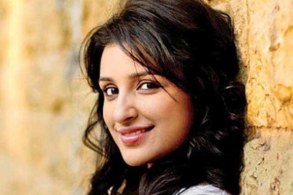 پرینتی فلمی سین میں حقیقت کا رنگ بھرنے کیلیے حد سے گزر گئیں