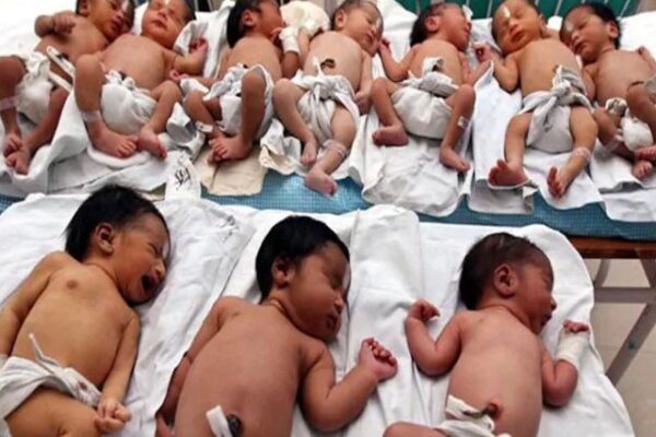 خاتون کے ہاں ایک ساتھ 10 بچوں کی پیدائش