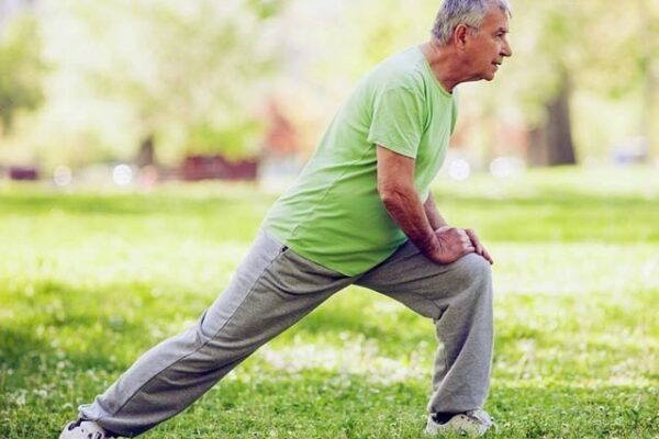 بلڈ پریشر کم کرنا چاہتے ہیں تو کھنچاؤ کی ورزش آزمائیں