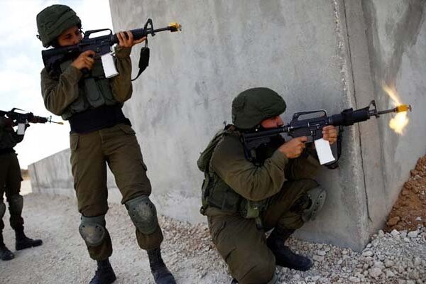 مغربی کنارے پر اسرائیلی فورسز سے جھڑپ میں 140 فلسطینی زخمی