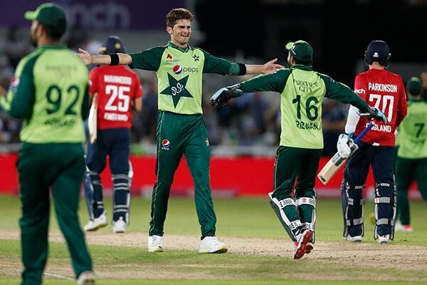 پہلا ٹی ٹوئنٹی، پاکستان نے انگلینڈ کو 31 رنز سے شکست دے دی