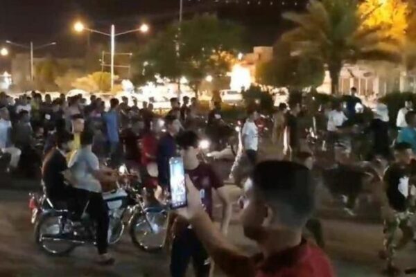 صوبہ اھواز میں ایرانی سکیورٹی فورسز نے نہتے مظاہرین پر گولی چلا دی