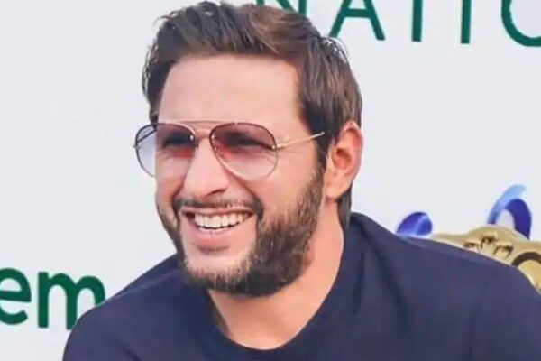 بابراعظم ویرات کوہلی سے بڑا کرکٹر بن سکتا ہے، شاہد آفریدی