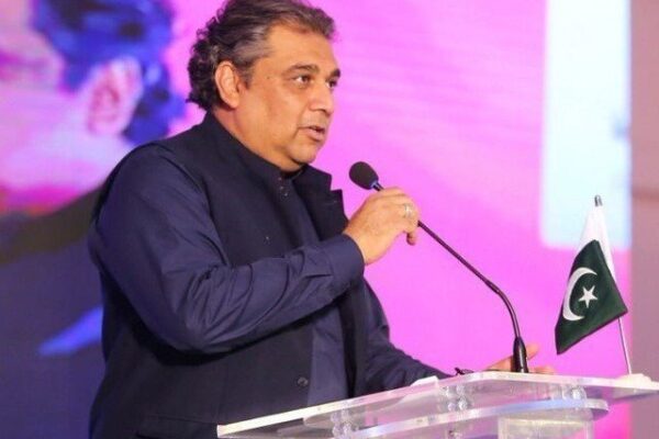 ڈیپ فشنگ کے لائسنس صرف پاکستانیوں کو جاری کریں گے، علی زیدی