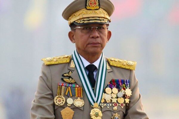 میانمار میں فوجی بغاوت کے سربراہ نے وزیراعظم کا عہدہ سنبھال لیا