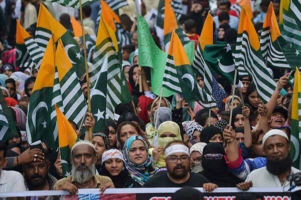 ملک بھر میں آج یومِ استحصالِ کشمیر منایا جا رہا ہے