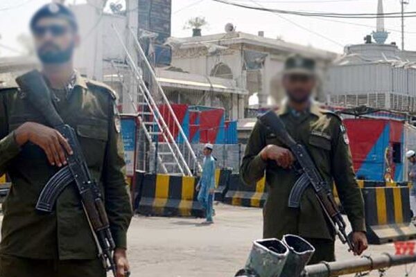 لاہور: ڈاکوؤں کیساتھ مقابلے میں 2 پولیس اہلکار شہید