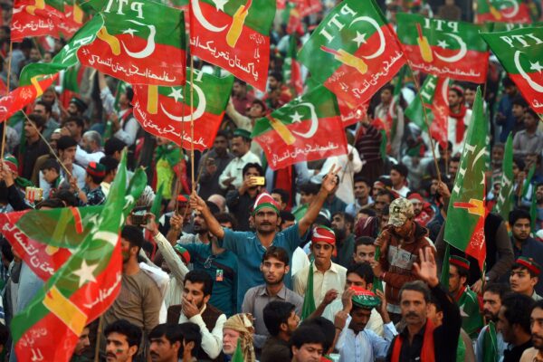 الیکشن کمیشن نے انٹرا پارٹی انتخابات کیلیے پی ٹی آئی کو ایک سال کی مہلت دیدی