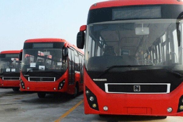کراچی میں 8 سال سے التوا کا شکار ریڈ لائن بس منصوبہ شروع کرنے کا اعلان