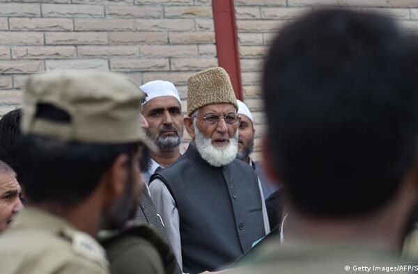 کشمیر: حریت پر پابندی عائد کرنے کی تیاری