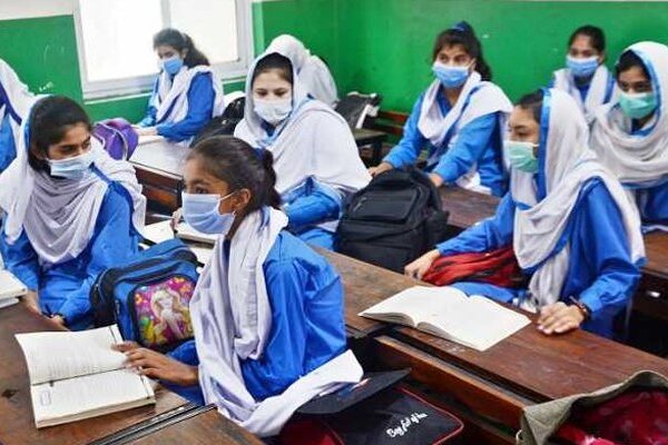 پنجاب میں موسم گرما کی تعطیلات کے بعد تعلیمی ادارے کھل گئے
