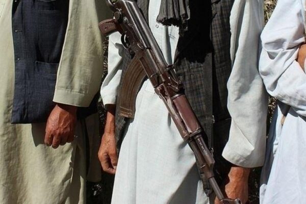 امریکہ اور برطانیہ نے اپنے شہریوں کو افغانستان کو فی الفور ترک کرنے کی ہدایت کر دی