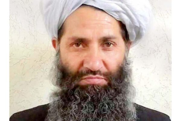 طالبان لیڈر ہیبت اللہ اخوند زادہ کی قندھار میں موجودگی کا دعوی