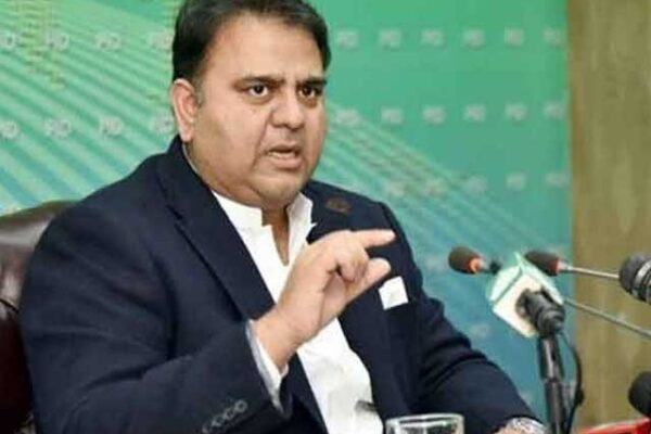 نیوزی لینڈ اور انگلینڈ کے خلاف قانونی کارروائی کیلئے وکلاء سے مشورہ کریں گے، فواد چوہدری
