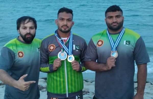 انعام بٹ نے بیچ ریسلنگ ورلڈ سیریز میں ایک اور گولڈ میڈل جیت لیا