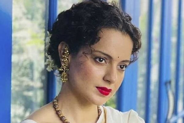 کنگنا رناوت کو ماسک نہ لگانے پر مداحوں نے آڑھے ہاتھوں لے لیا