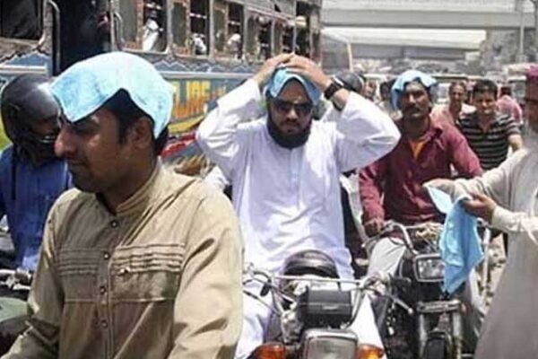 کراچی سے ہیٹ ویو کا خاتمہ، گرمی کی شدت برقرار، سمندری ہوائیں بند