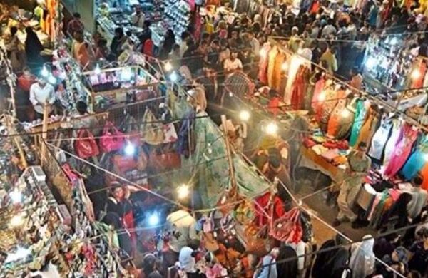 مارکیٹیں رات 10، انڈور ڈائننگ 12 بجے تک ہو گی، دفاتر میں 100 فیصد حاضری کی اجازت