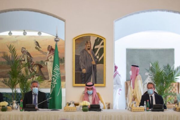 سعودی وزیر مملکت کی یورپی سفیروں سے علاقائی اور عالمی مسائل پر بات چیت