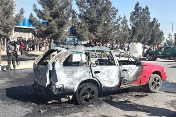 ننگرہار میں طالبان کی گاڑی پر بم دھماکے میں بچہ ہلاک، 2 زخمی