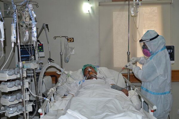 پاکستان میں کورونا سے مزید 101 اموات، 3559 نئے کیسز بھی رپورٹ