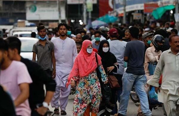 پاکستان میں مثبت کورونا کیسز کی شرح 5 فیصد سے نیچے آ گئی