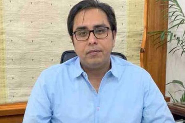 عمر شریف کے خاندان سے مسلسل رابطے میں ہیں، ہر ممکن تعاون کیا جائے گا، شہباز گل