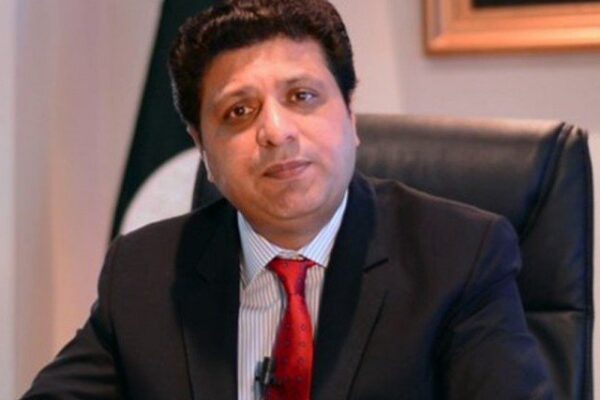 چیئرمین نادرا کا الیکشن کمیشن کو خط کی تحقیقات کا حکم، غیر پارلیمانی زبان پر حکام کی سرزنش