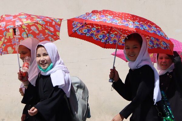 طالبان کا افغان لڑکیوں کے تعلیمی ادارے جلد کھولنے کا عندیہ